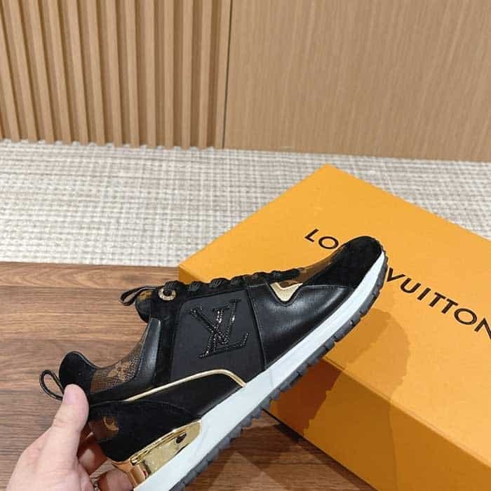 Wmns Run Away Trainers