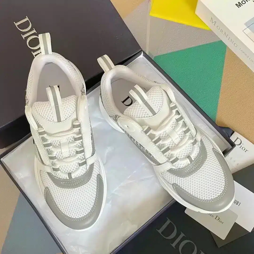 B22 SNEAKER