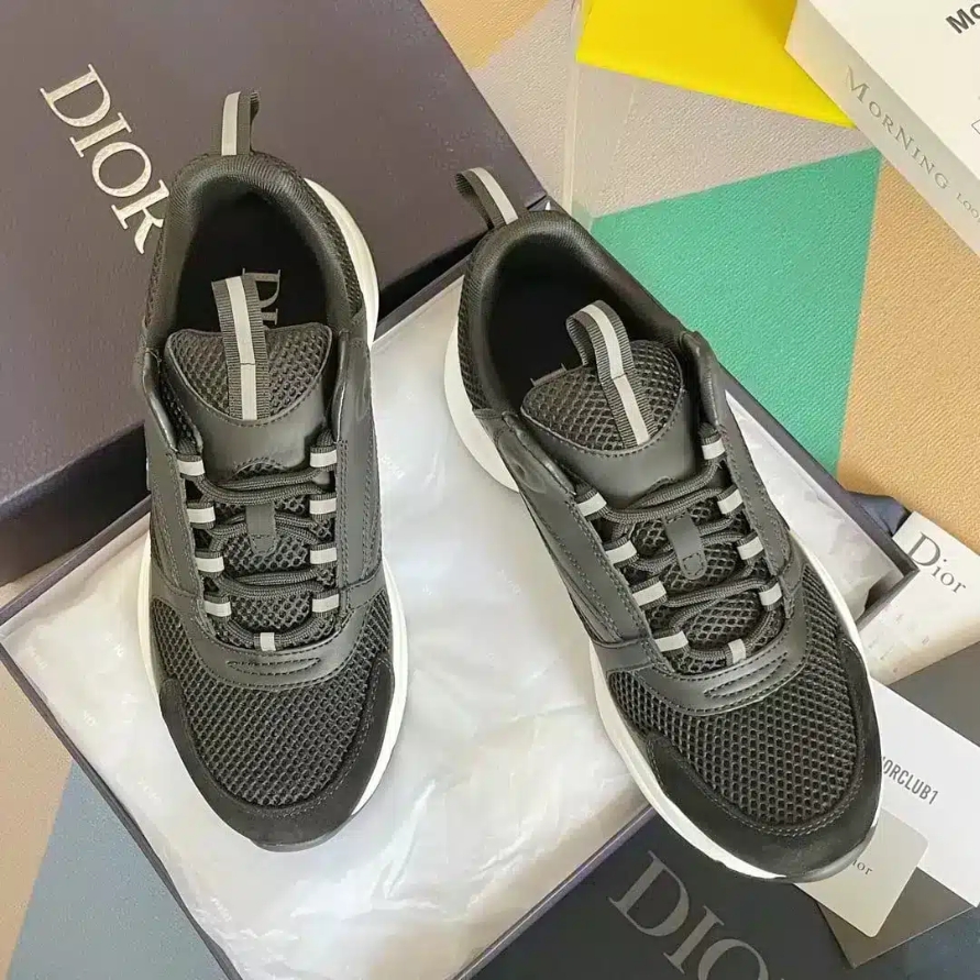 B22 SNEAKER