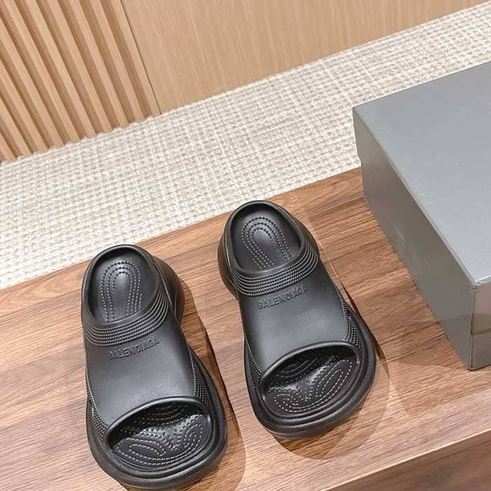 Wmns BLCG x Crocs Mule