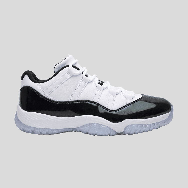 Jordan 11 Retro Low ' Emerald '