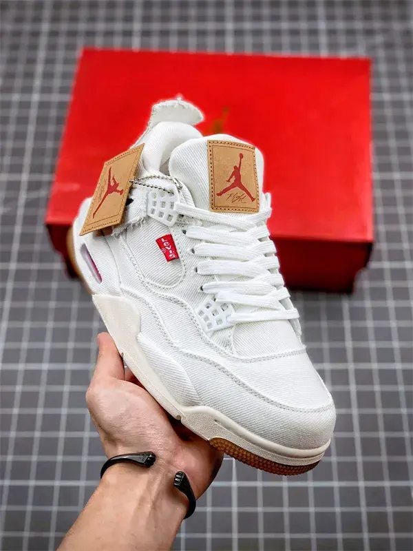 Air Jordan 4 Retro Levis White Levis Tag
