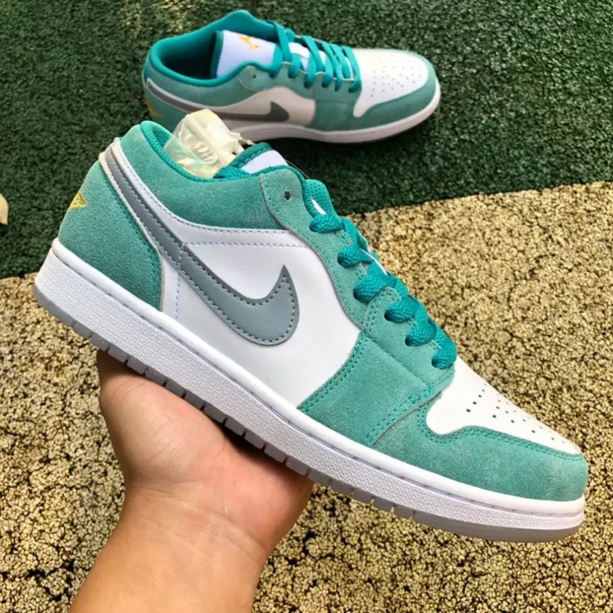 JORDAN 1 LOW ' NEW EMERALD '