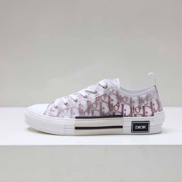 B23 Low Top Sneaker