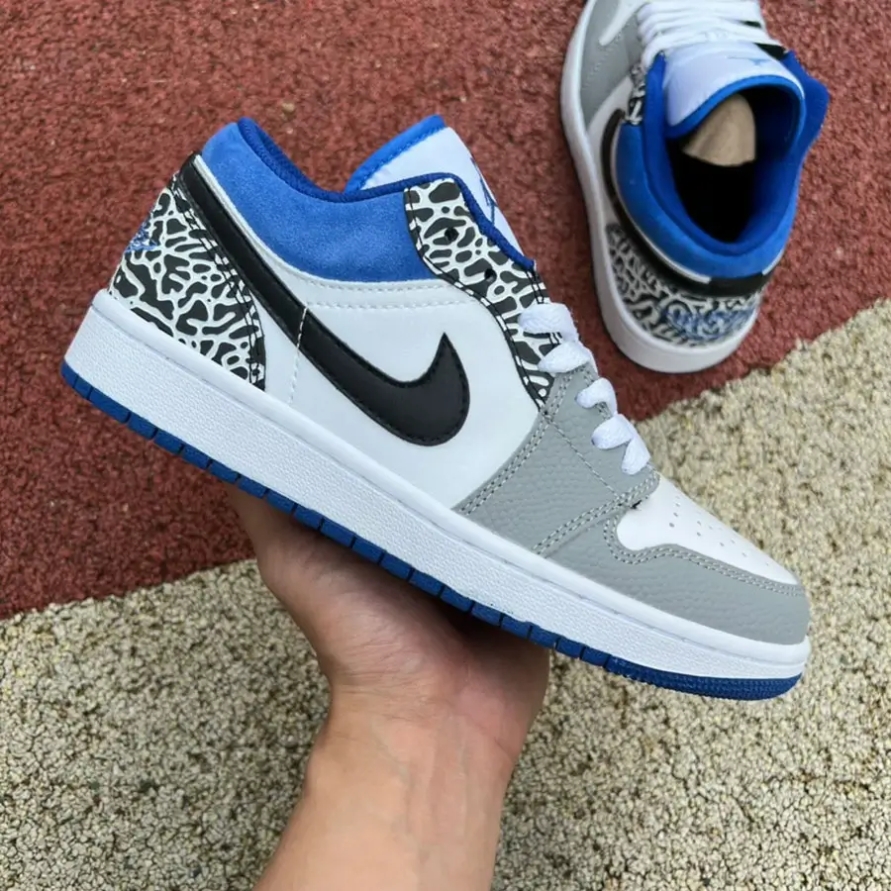 JORDAN 1 LOW SE ' TRUE BLUE '