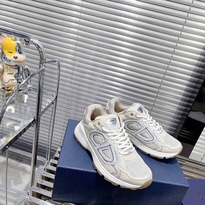B30 Sneaker