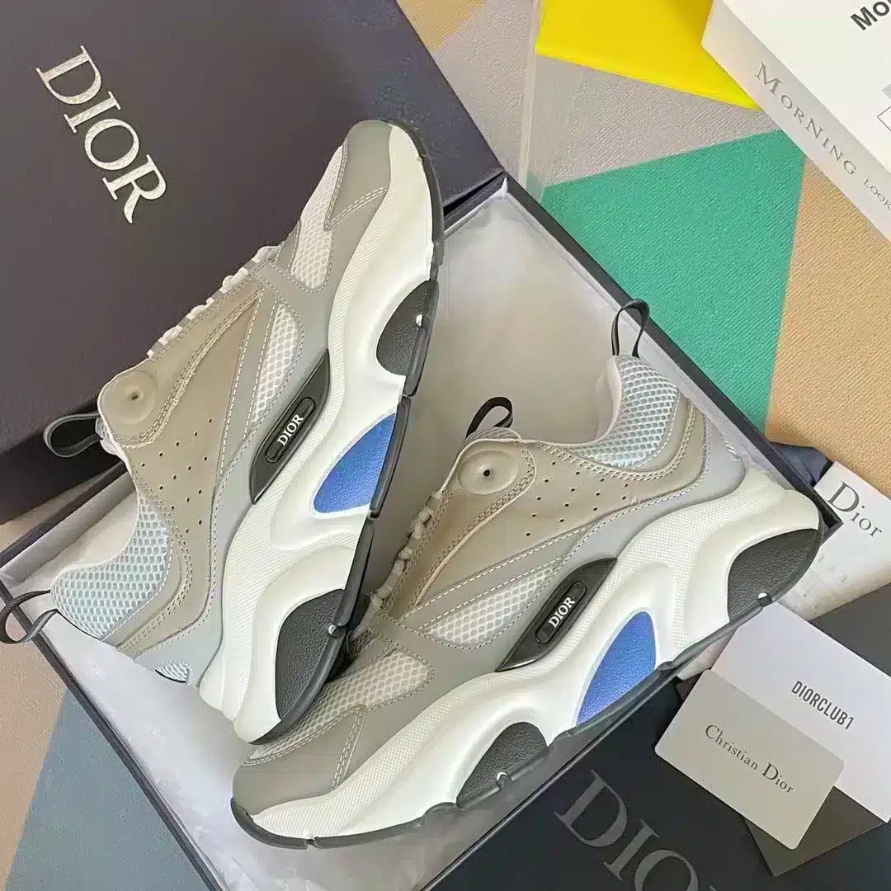 B22 SNEAKER