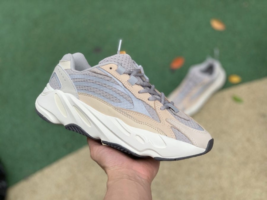 Yeezy Boost 700 V2 ' Cream '