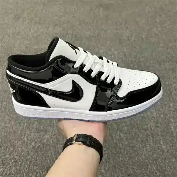 Jordan 1 Low ' Concord '