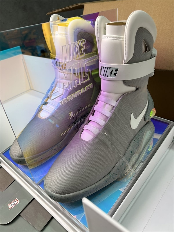 Nike MAG Back To The Future