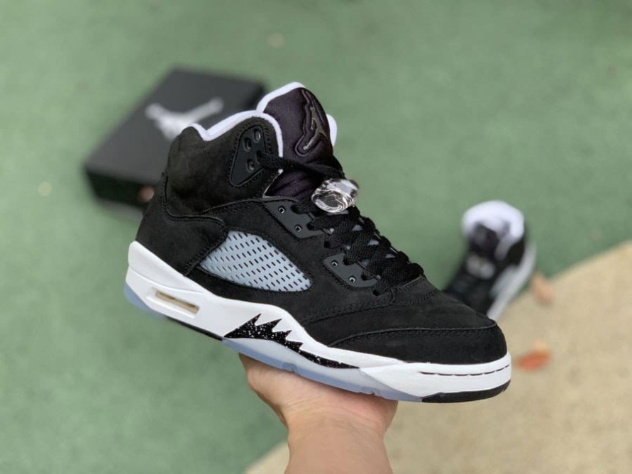 Jordan 5 Retro ' Oreo ' 2021