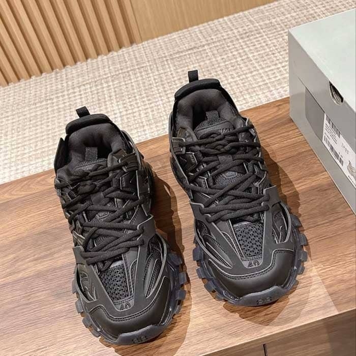 Track Sneaker