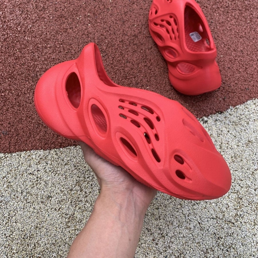 Yeezy Foam Runner ' Vermiliion '