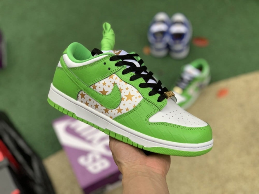 Supreme x Dunk Low OG SB QS ' Mean Green '