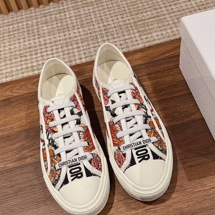 Wmns Walk ' N ' Low Top