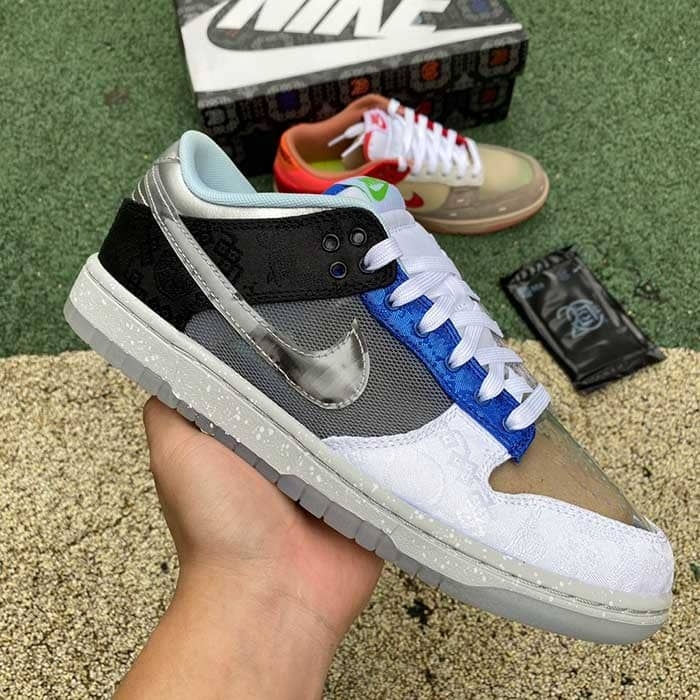 CLOT X DUNK LOW SP ' WHAT THE ' WITH TRADING CARD