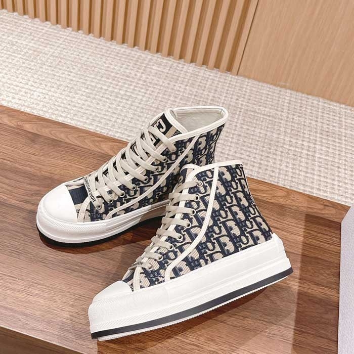 Wmns Walk ' N ' High Top Platform Sneaker