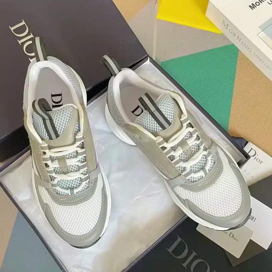 B22 SNEAKER