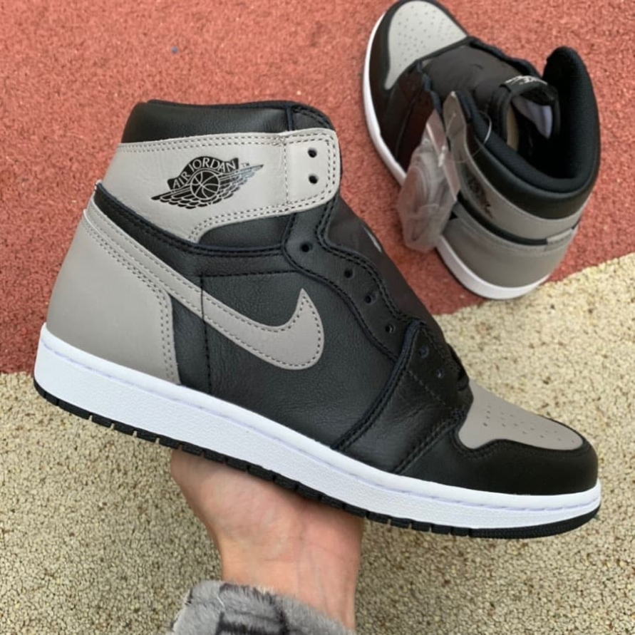 Jordan 1 Retro High OG ' Shadow '