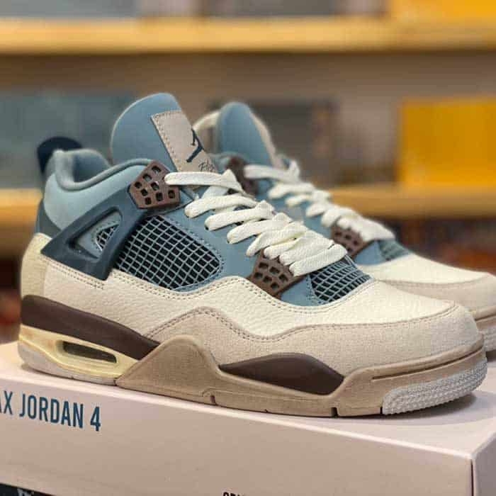 CUSTOM JORDAN 4 RETRO ' KNCW '