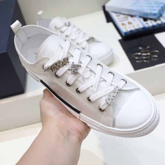 B23 Low Top Sneaker