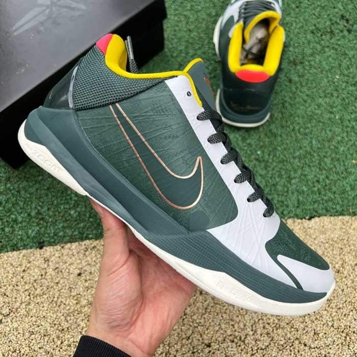 ZOOM KOBE 5 PROTRO ' EYBL '