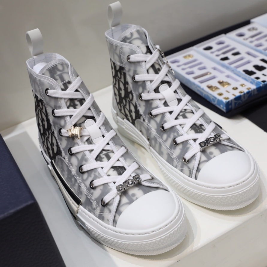 B23 High Top Sneaker