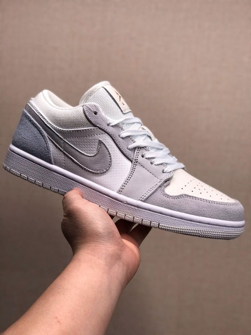 Jordan 1 Low ' Paris '