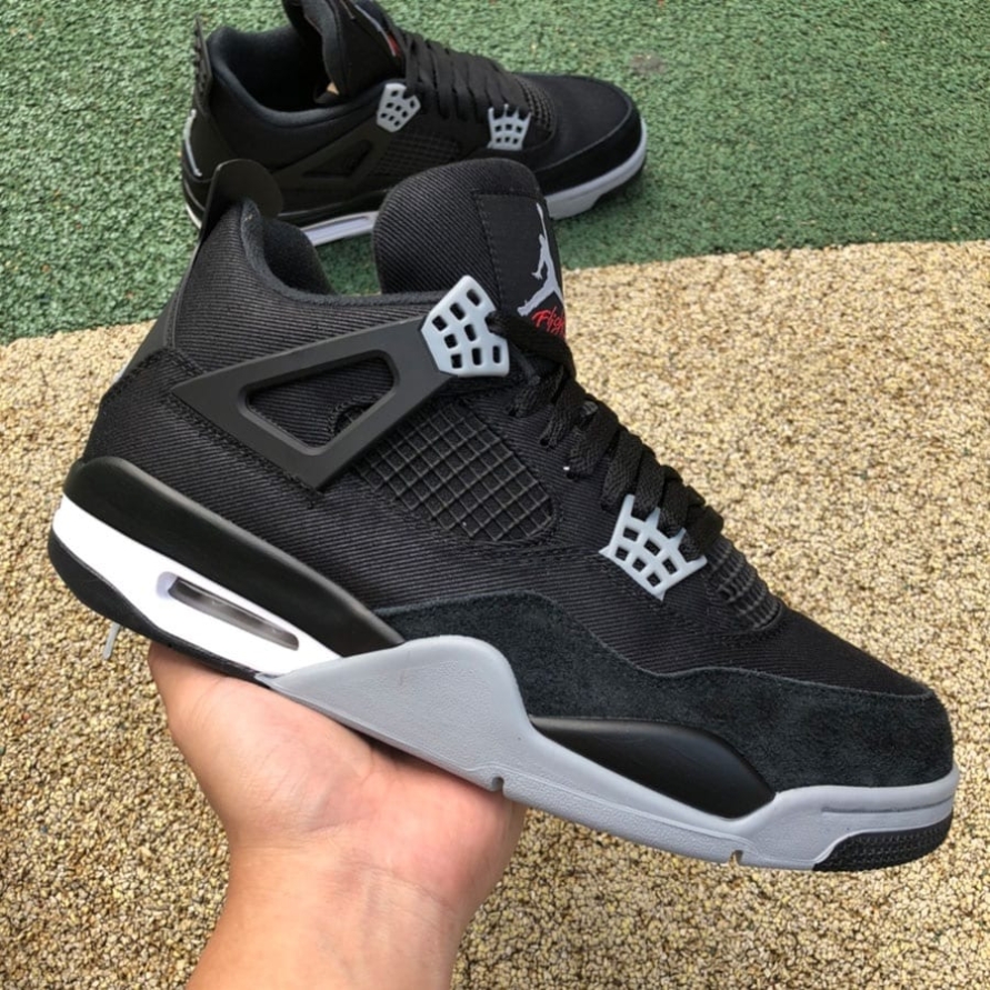 JORDAN 4 RETRO ' BLACK CANVAS '