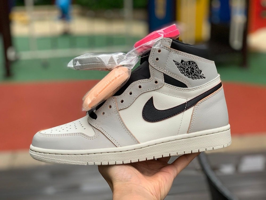 Jordan 1 Retro High SB ' NYC to Paris