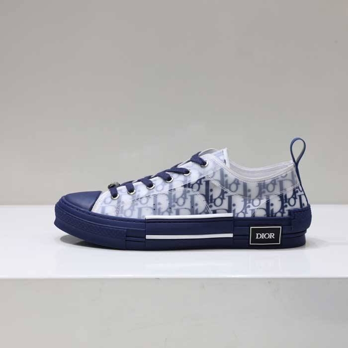 B23 Low Top Sneaker