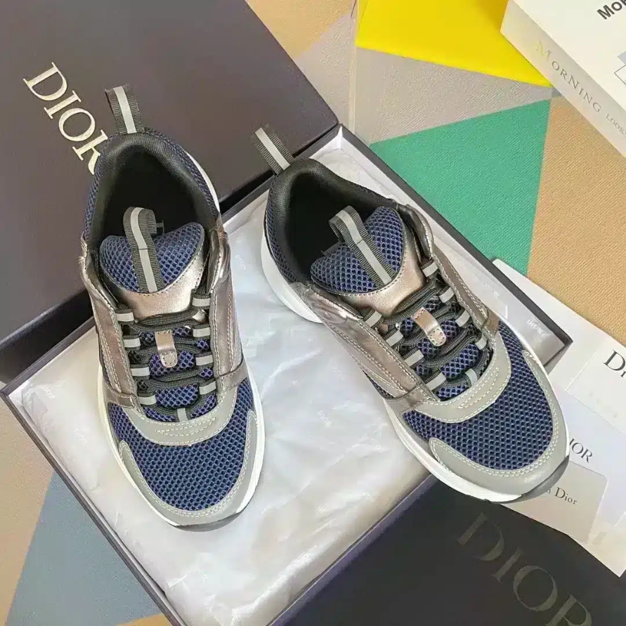 B22 SNEAKER