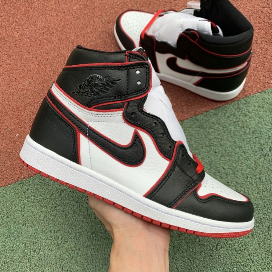 Jordan 1 Retro High OG ' Bloodline '