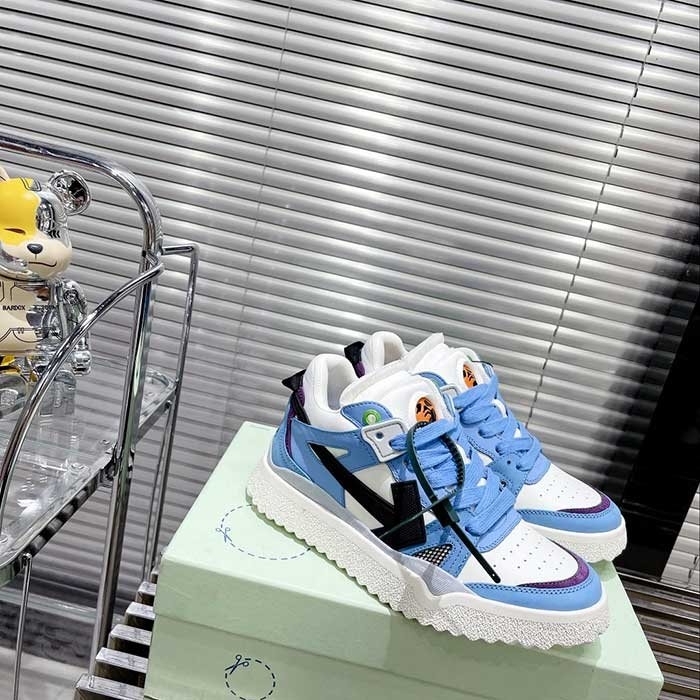 Sponge Mid Top Sneakers