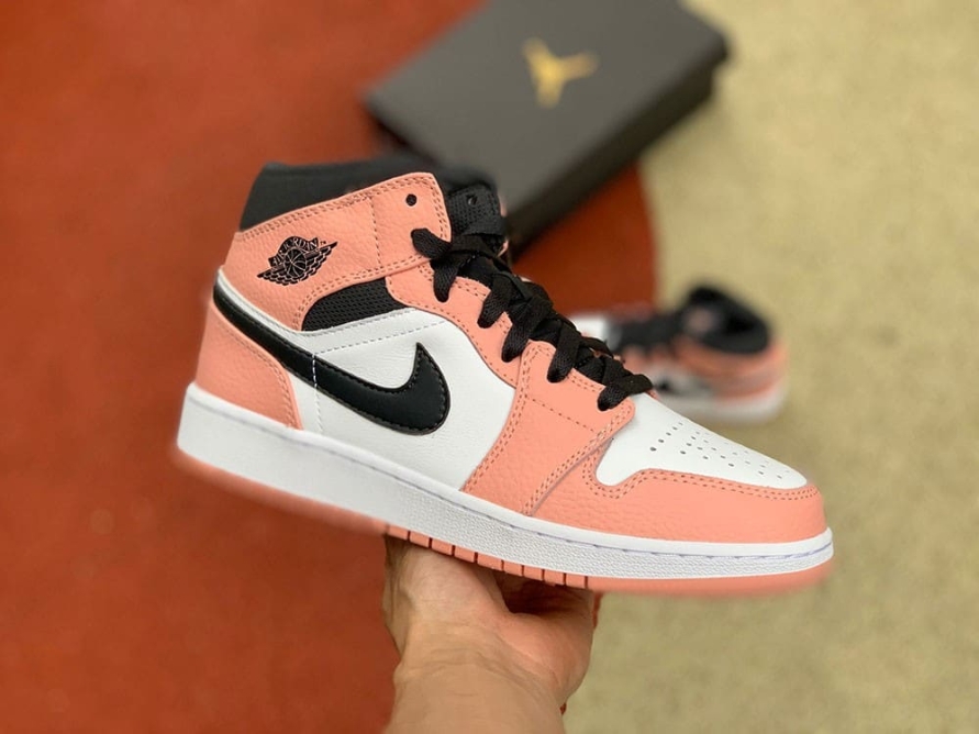 Jordan 1 Mid ' Pink Quartz ' (GS)