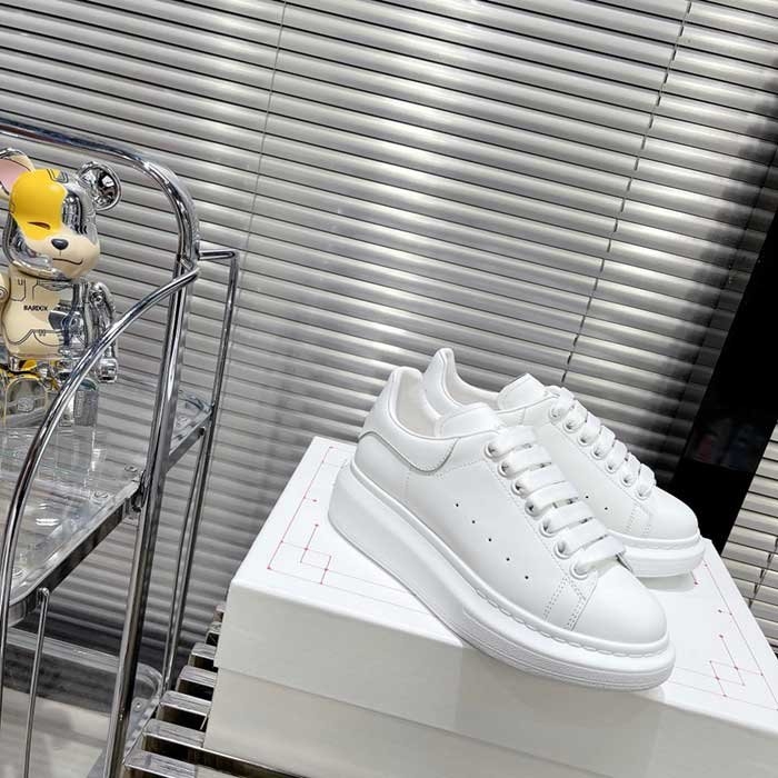 Oversized Sneaker