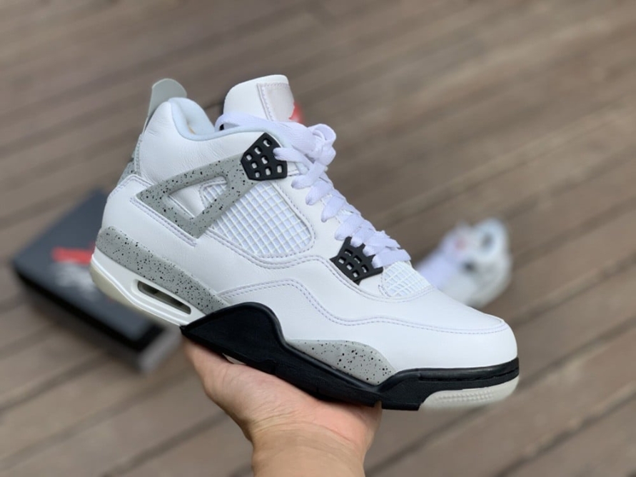 Jordan 4 Retro OG ' White Cement '