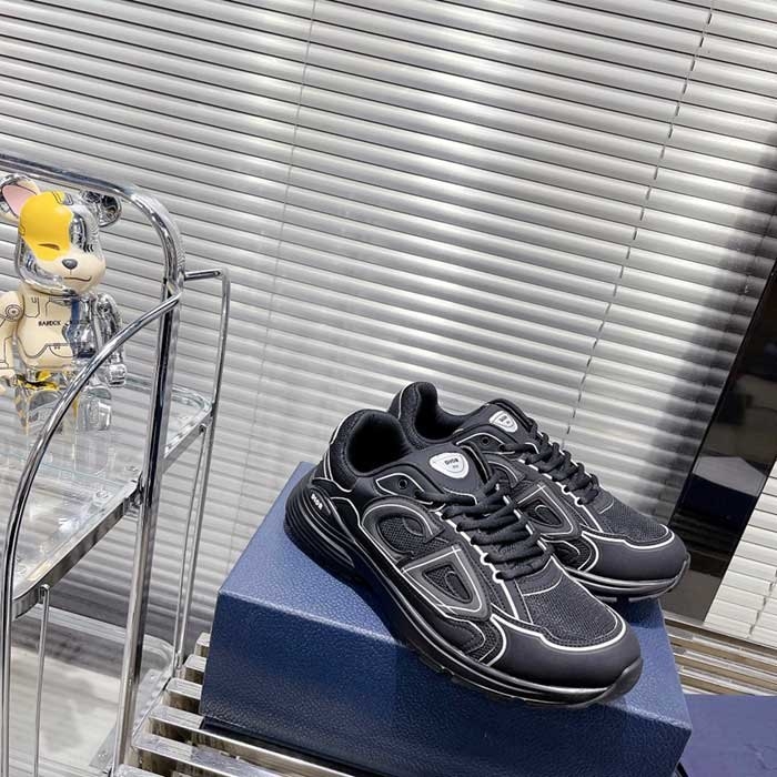 B30 Sneaker