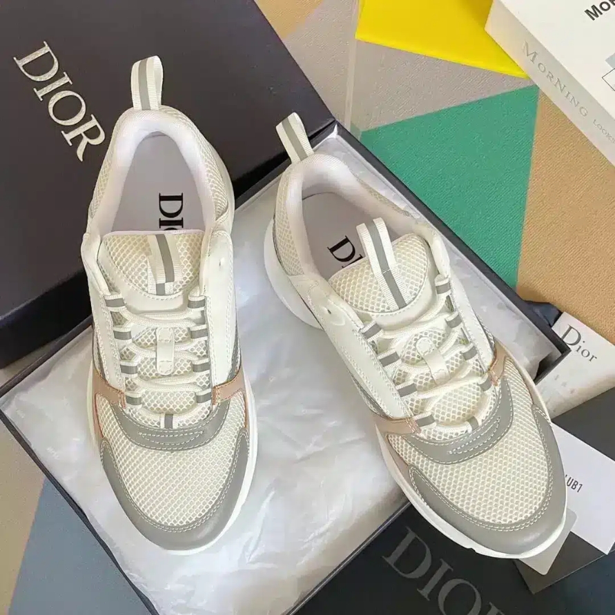 B22 SNEAKER