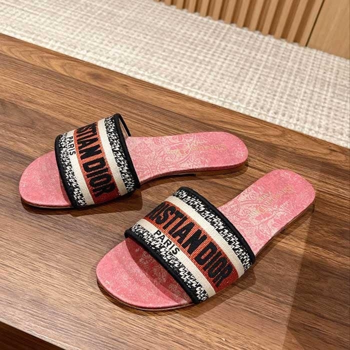 Wmns Dway Slide