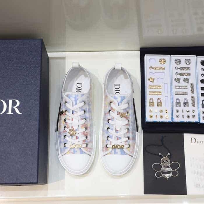 B23 Low Top Sneaker