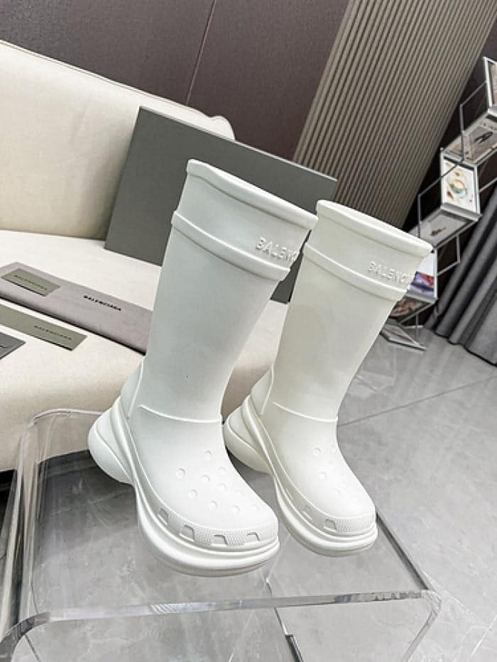Clog Boot 2.0 ' White '