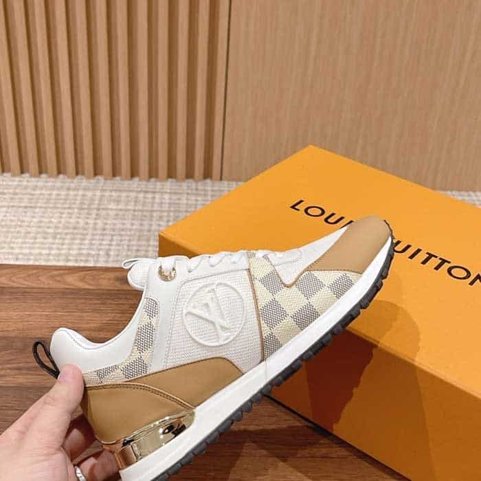 Wmns Run Away Trainers