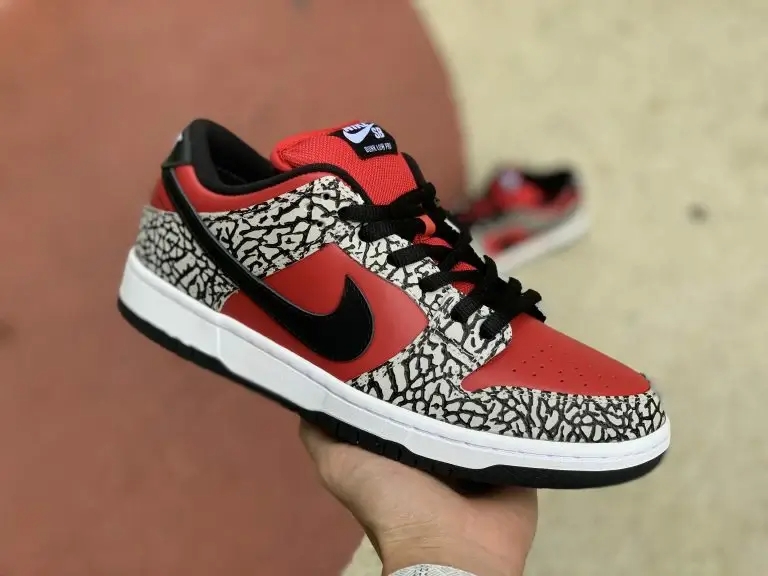Supreme x Dunk Low Premium SB ' Red Cement '