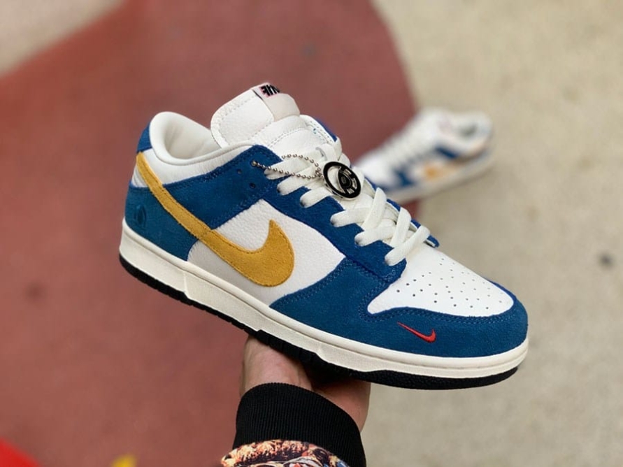 Kasina x Dunk Low ' 80s Bus '