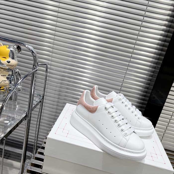 Oversized Sneaker