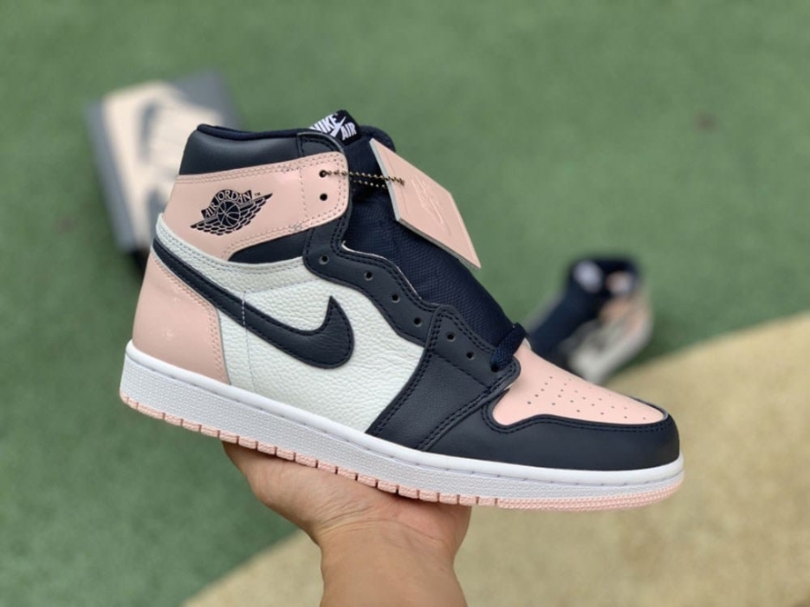 Jordan 1 Retro High OG SE ' Atmosphere(Bubble Gum) ' (W)