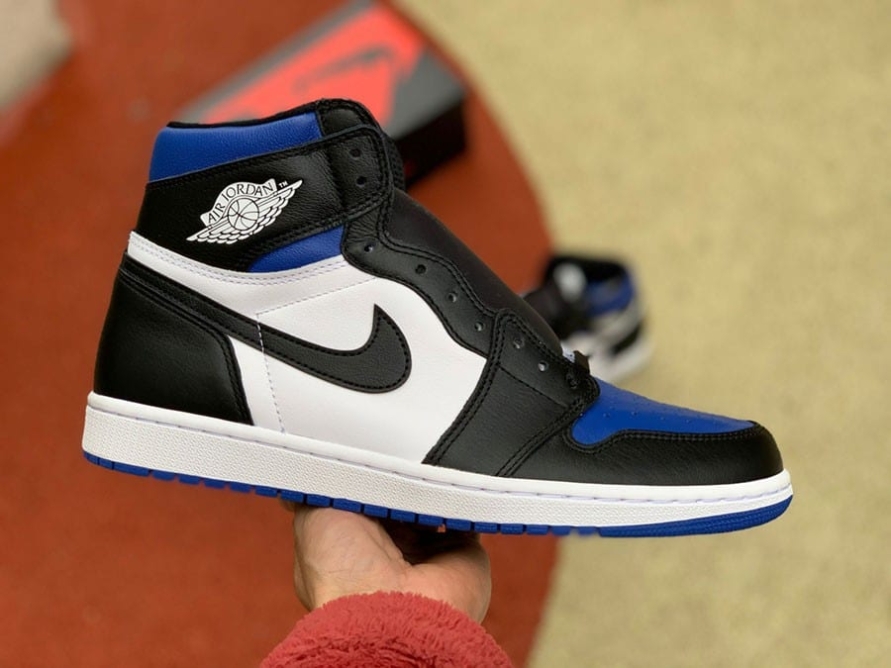Jordan 1 Retro High OG ' Royal Toe '