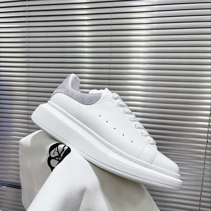 Oversized Sneaker