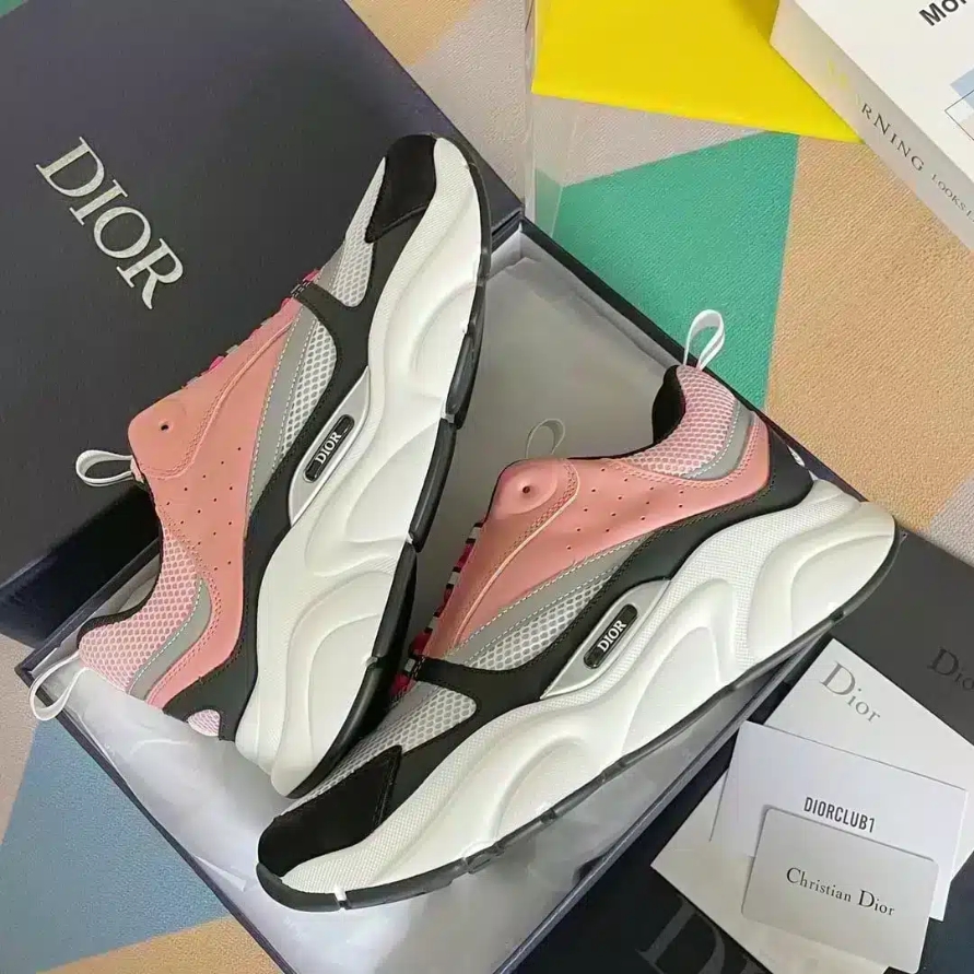 B22 SNEAKER